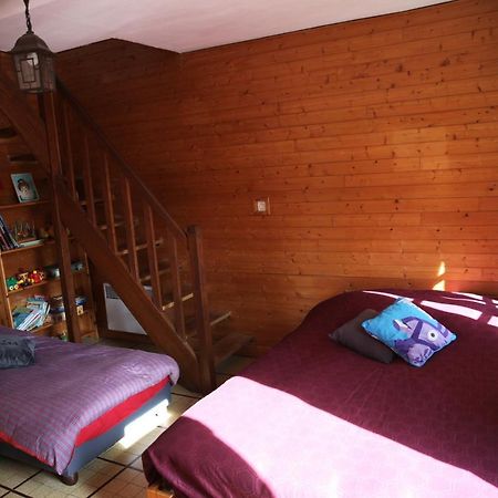 Le Noyer Bed & Breakfast Breuilpont Bagian luar foto