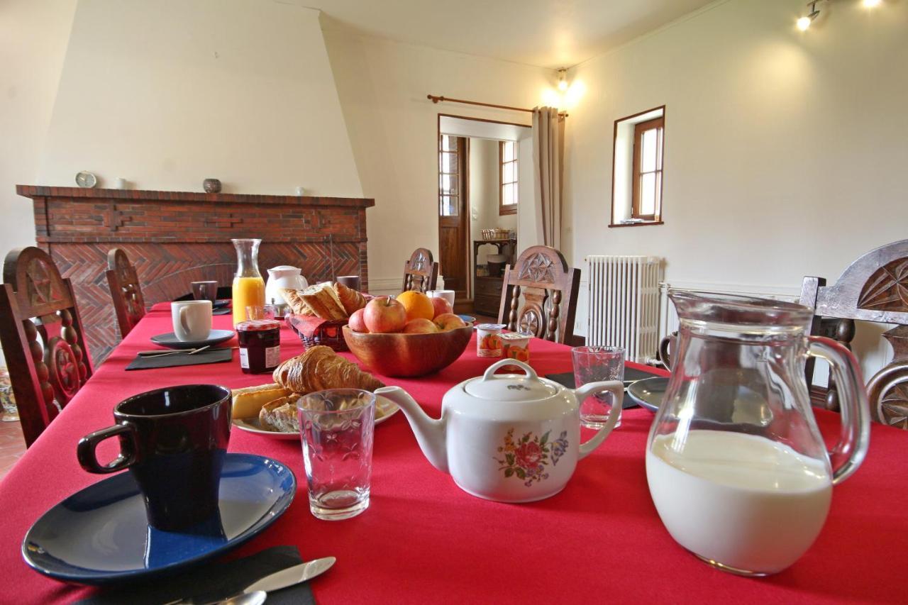 Le Noyer Bed & Breakfast Breuilpont Bagian luar foto