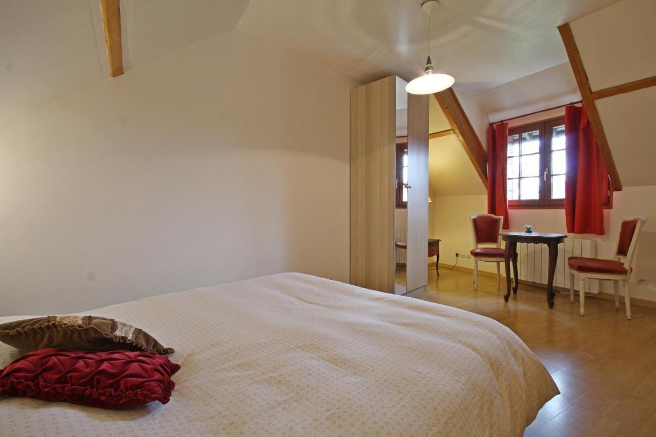 Le Noyer Bed & Breakfast Breuilpont Bagian luar foto