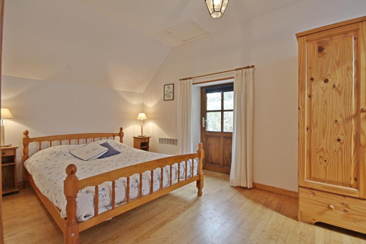 Le Noyer Bed & Breakfast Breuilpont Bagian luar foto