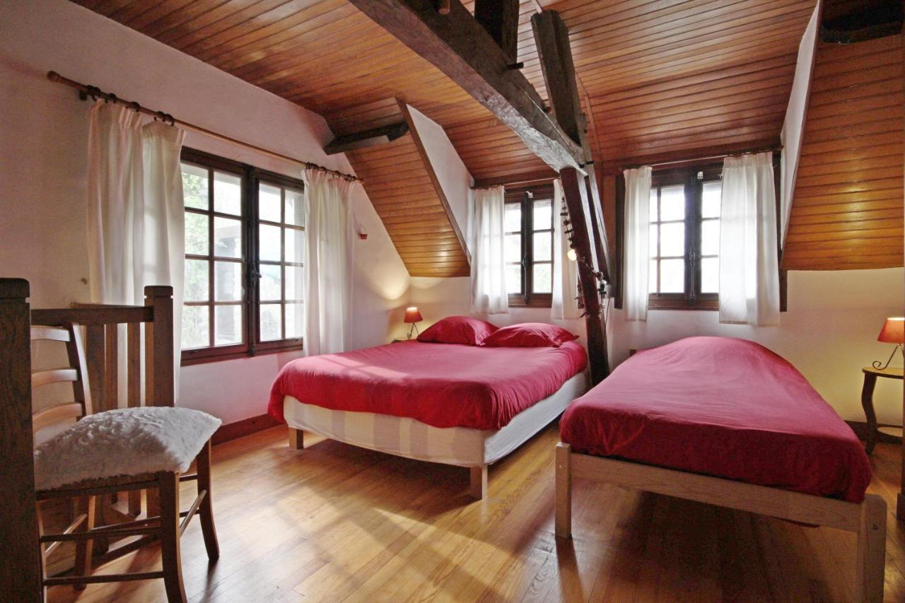 Le Noyer Bed & Breakfast Breuilpont Bagian luar foto