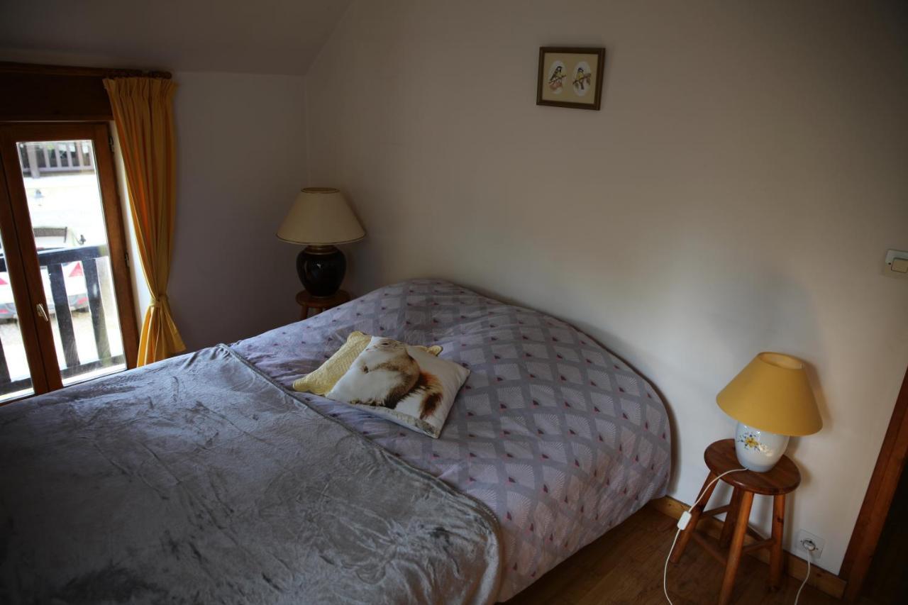 Le Noyer Bed & Breakfast Breuilpont Bagian luar foto